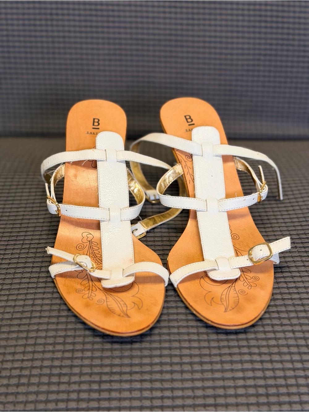 Bakers White Leather T-Strap Sandals - Size